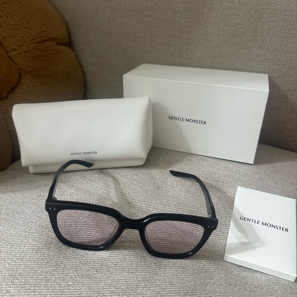 Gentle Monster NUBO 01 V